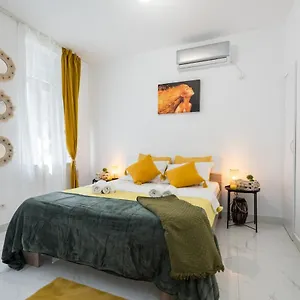 Light-monza-unirii Apartamento